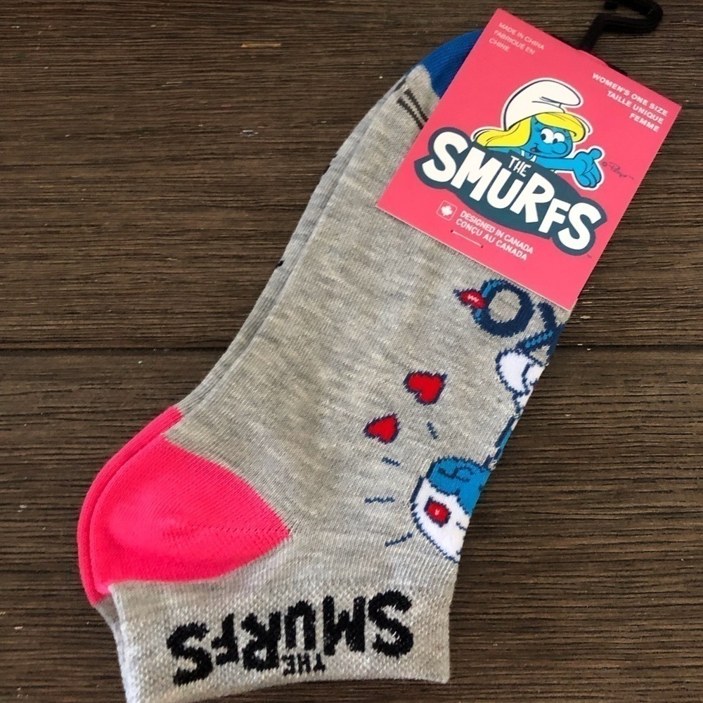 The Smurfs Woman’s one size gray XOXO low cut socks